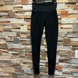 ALO Yoga Black Leggings